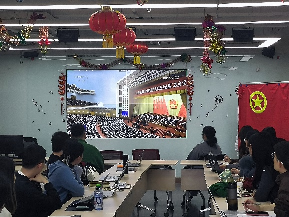 学术骨干工作会议照片3.png